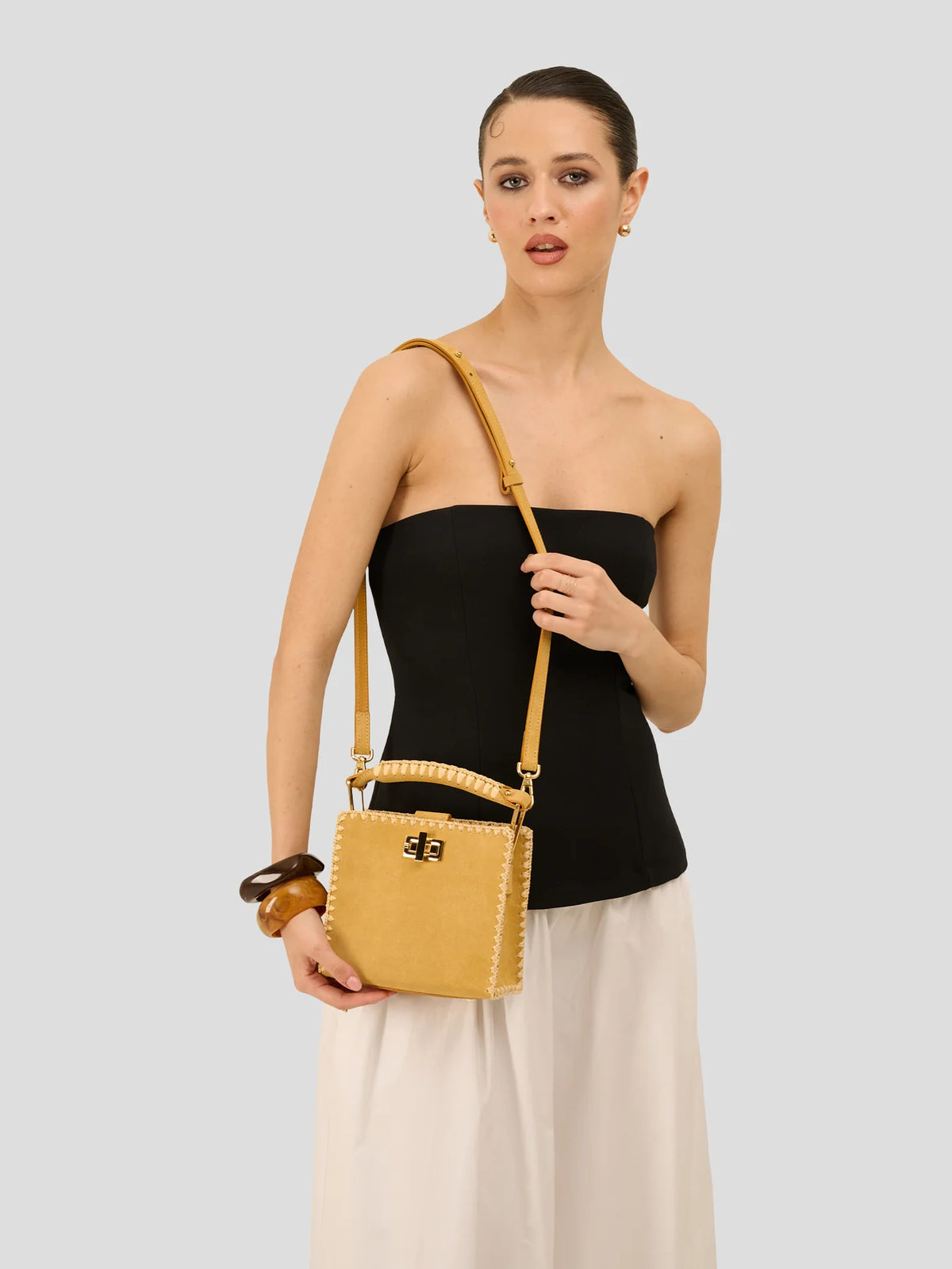 Sylvia Small Suede FG Sand